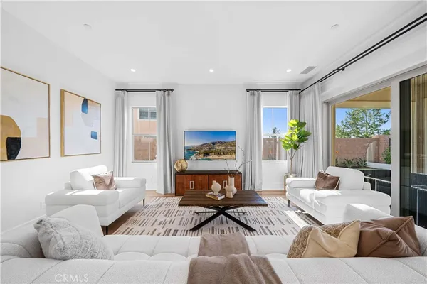 $3,298,000 | 63 Longchamp, Irvine, CA 92602