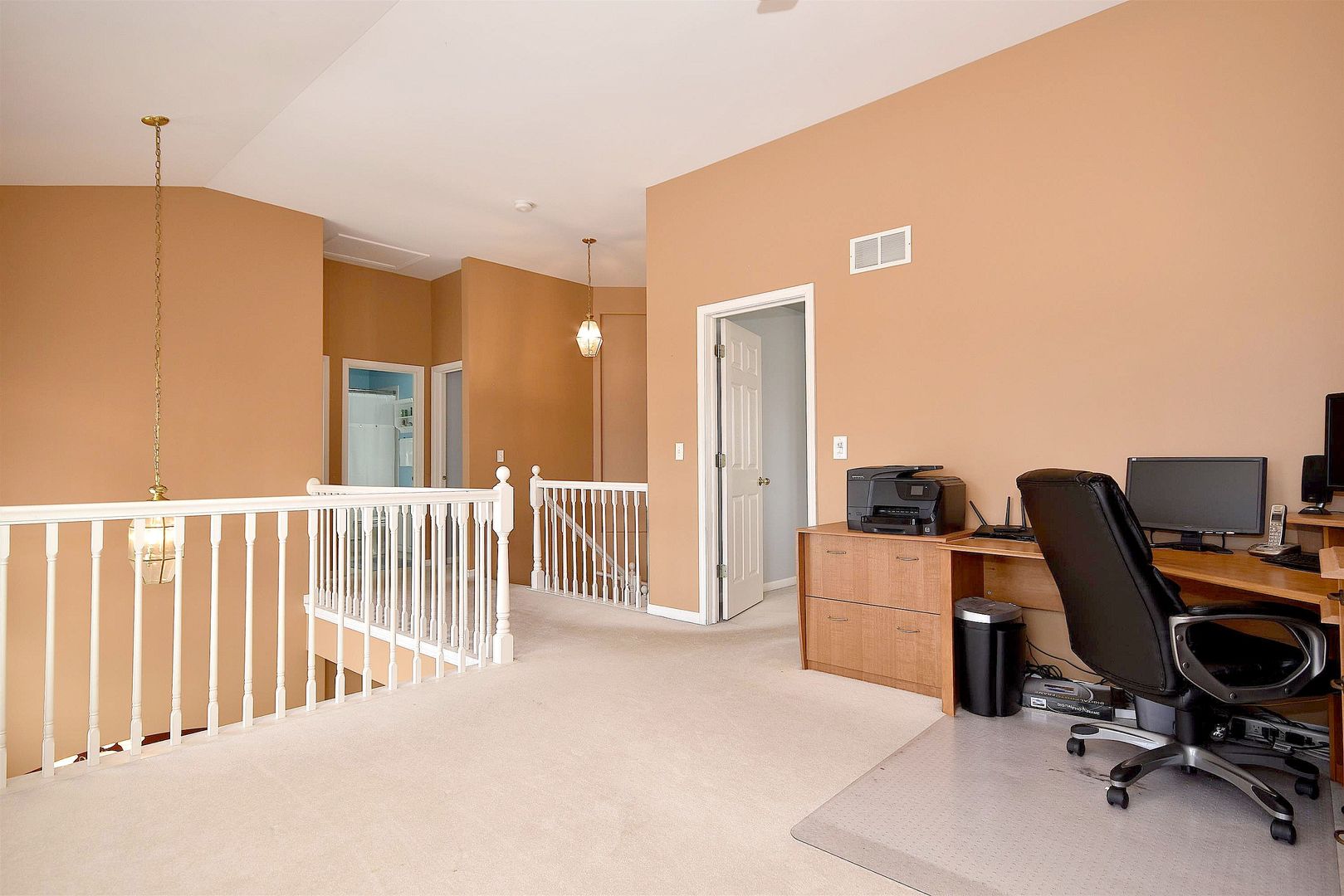 6830 Highgate Road Carpentersville, IL 60110 - Photo 14 of 25 Gallery Image 14