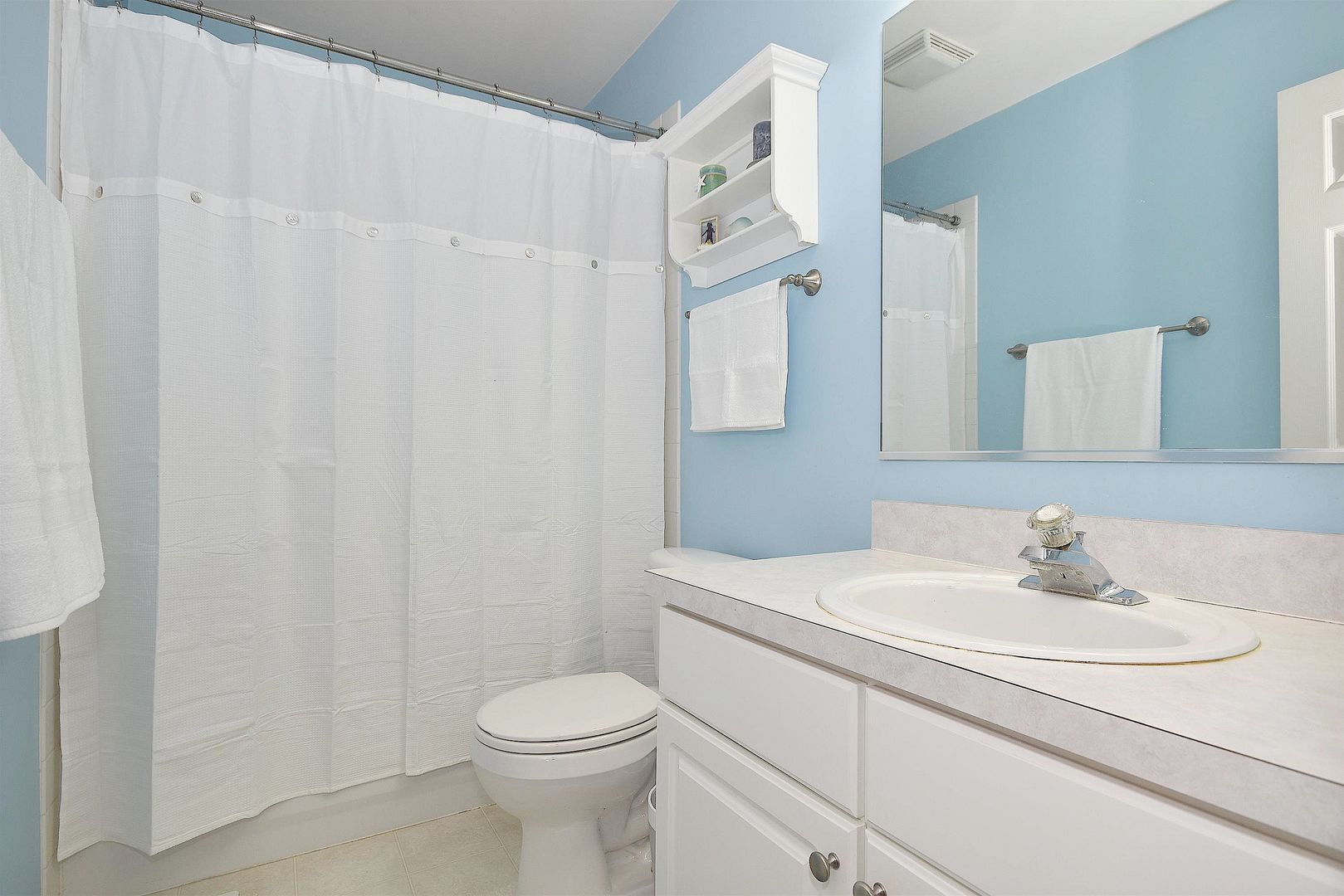 6830 Highgate Road Carpentersville, IL 60110 - Photo 16 of 25 Gallery Image 16