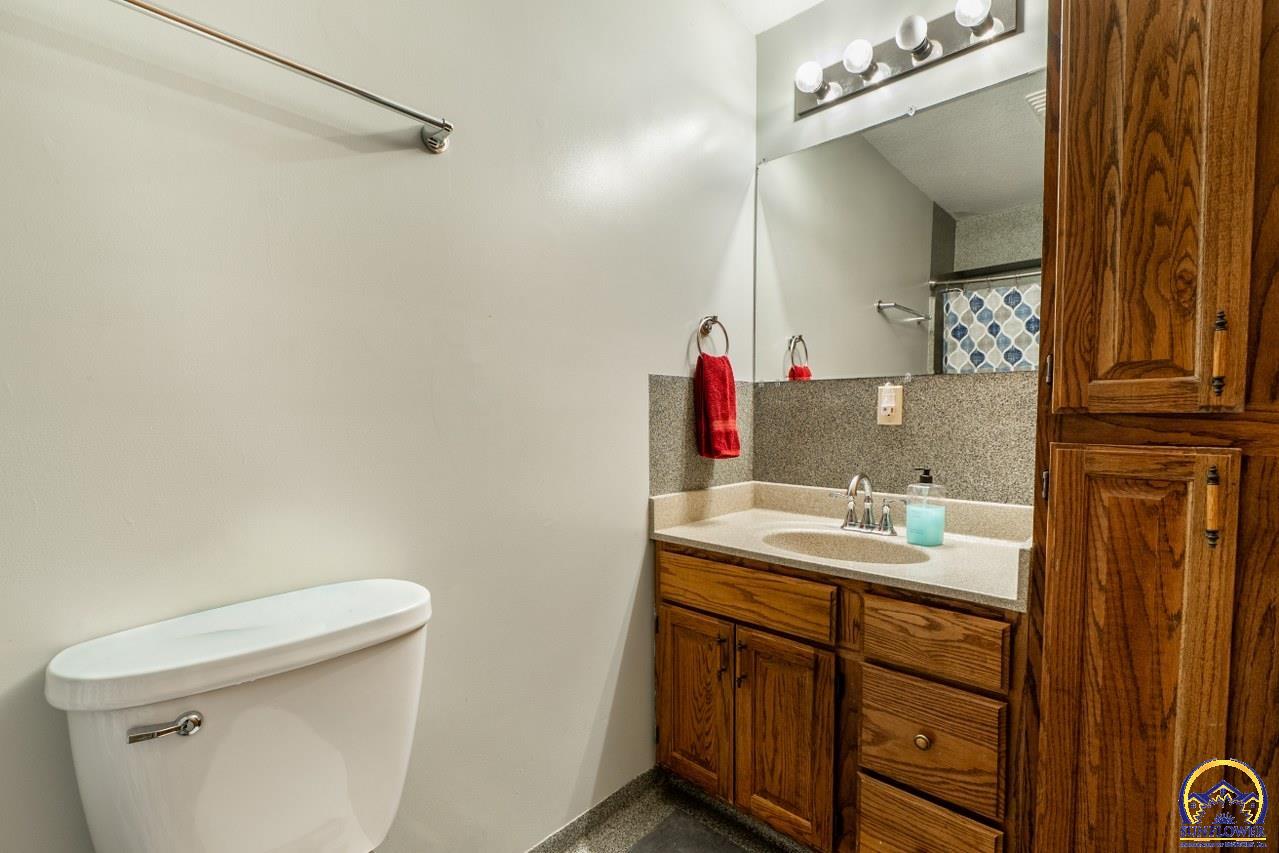 422 Western Street Onaga, KS 66521 - Photo 17 of 27