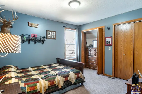$249,000 | 422 Western Street, Onaga, KS 66521