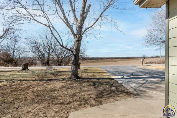 $249,000 | 422 Western Street, Onaga, KS 66521