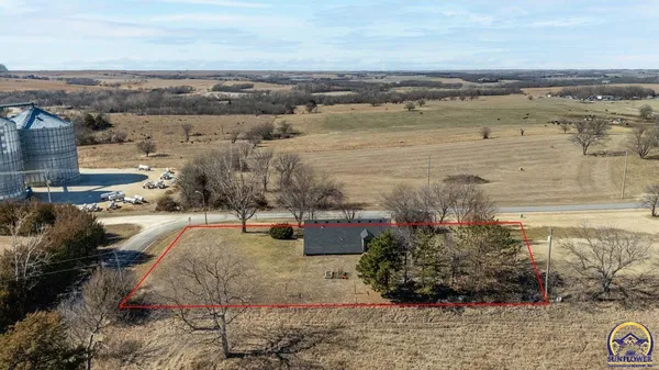 $249,000 | 422 Western Street, Onaga, KS 66521