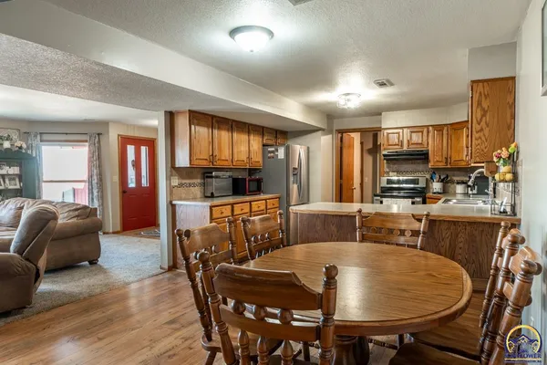 $249,000 | 422 Western Street, Onaga, KS 66521