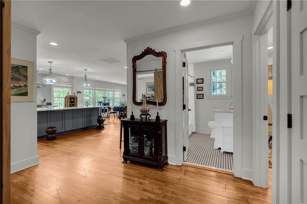 2035 Beecher Road Southwest Atlanta, GA 30310 - Photo 10 of 69