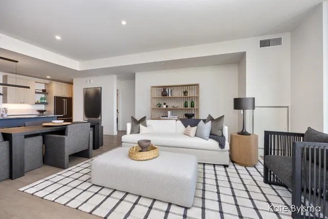 $895,000 | 144 Oakes Street Southwest, Unit 1903, Grand Rapids, MI 49503
