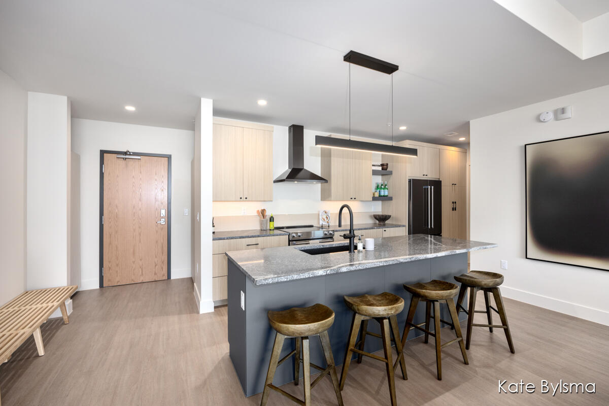 144 Oakes Street Southwest, Unit 1903 Grand Rapids, MI 49503 - Photo 15 of 63 Kitchen