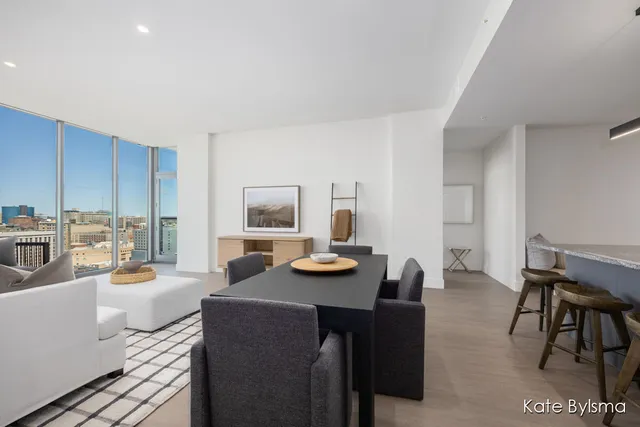 $895,000 | 144 Oakes Street Southwest, Unit 1903, Grand Rapids, MI 49503