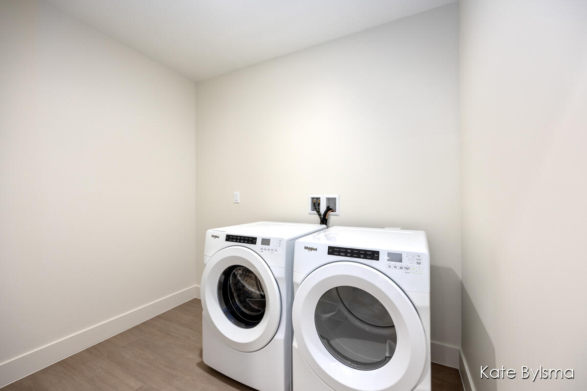 144 Oakes Street Southwest, Unit 1903 Grand Rapids, MI 49503 - Photo 27 of 63 Laundry