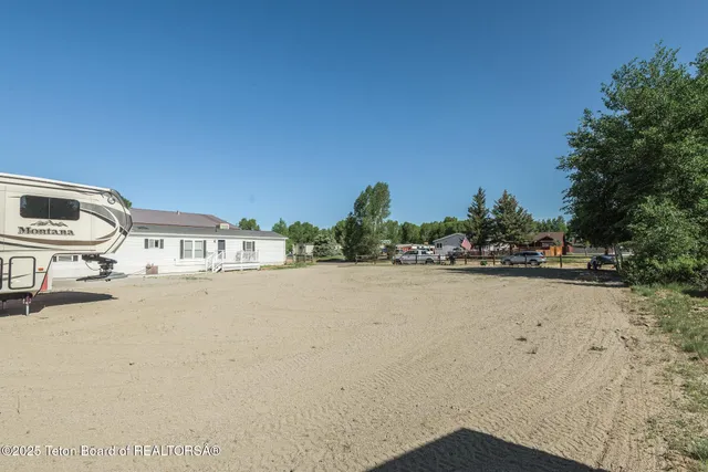 $90,000 | 942 Bonneville Street, Pinedale, WY 82941