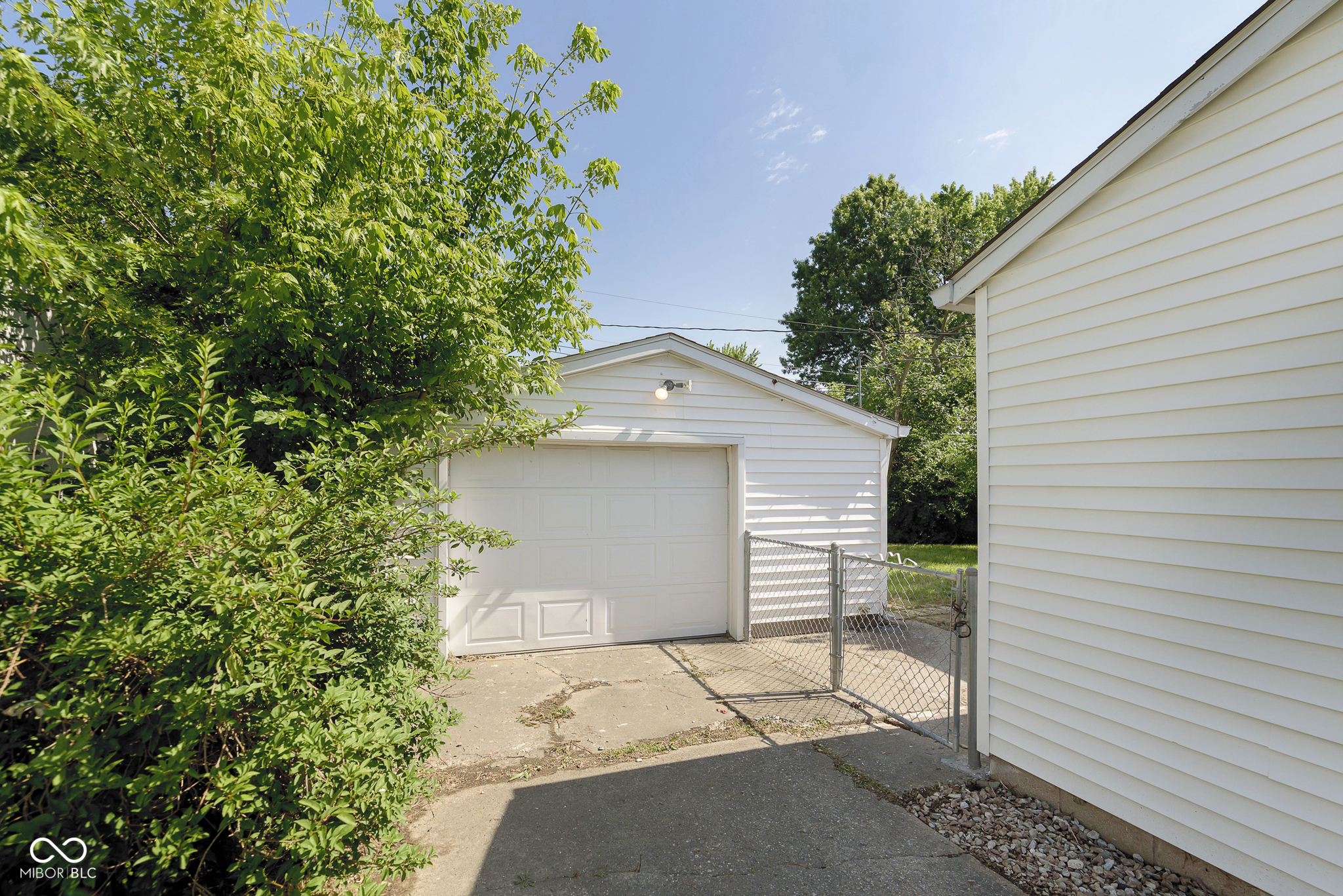 8238 Crousore Road Indianapolis, IN 46219 - Photo 12 of 15