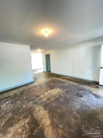 an empty room with an empty space