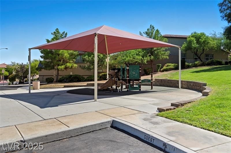 645 Monument Point Street Henderson, NV 89002 - Photo 50 of 54 View of property's community featuring a yard