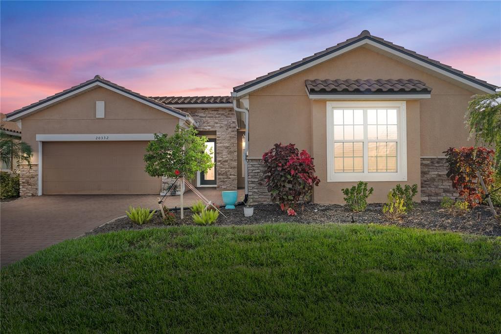 20332 Bandera Place Venice, FL 34293 - Photo 2 of 40