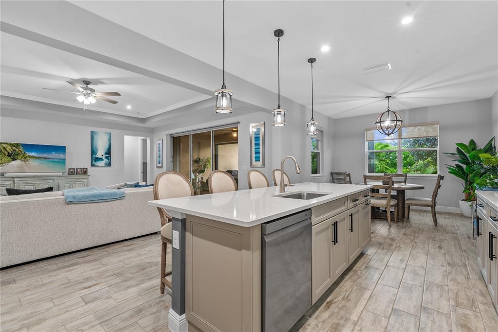 20332 Bandera Place Venice, FL 34293 - Photo 9 of 40