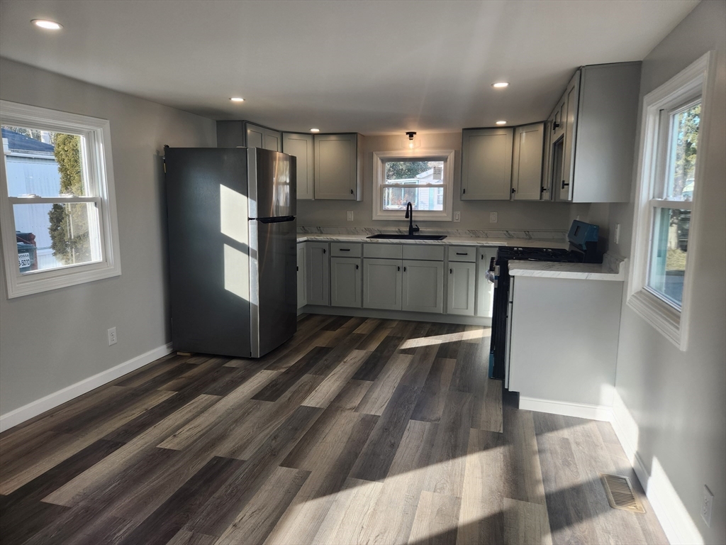 3 4th Avenue Bourne, MA 02559 - Photo 12 of 23