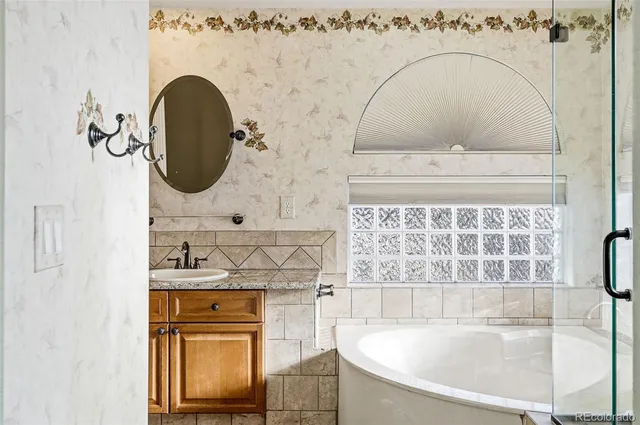 $876,543 | 10482 Grizzly Gulch, Highlands Ranch, CO 80129