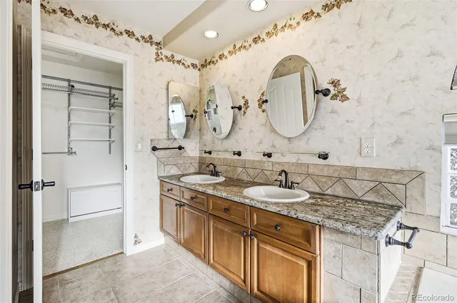 $876,543 | 10482 Grizzly Gulch, Highlands Ranch, CO 80129