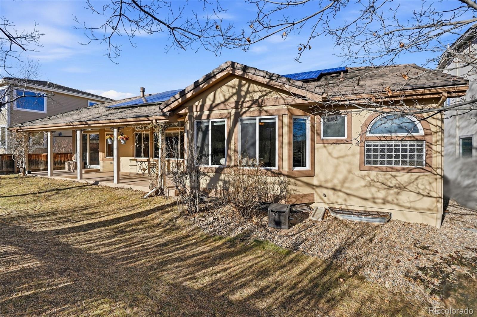 10482 Grizzly Gulch Highlands Ranch, CO 80129 - Photo 45 of 50 a view of a large white building