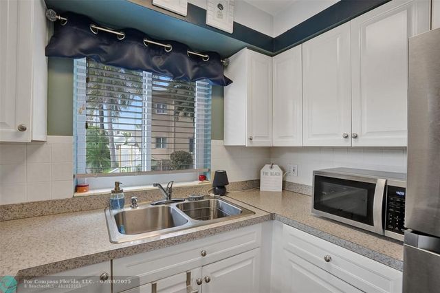 $250,000 | 1410 South Ocean Boulevard, Unit 1F, Lauderdale-by-the-Sea, FL 33062