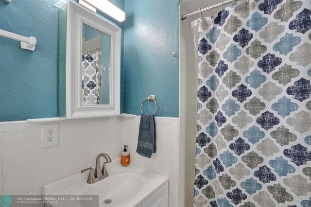 $250,000 | 1410 South Ocean Boulevard, Unit 1F, Lauderdale-by-the-Sea, FL 33062