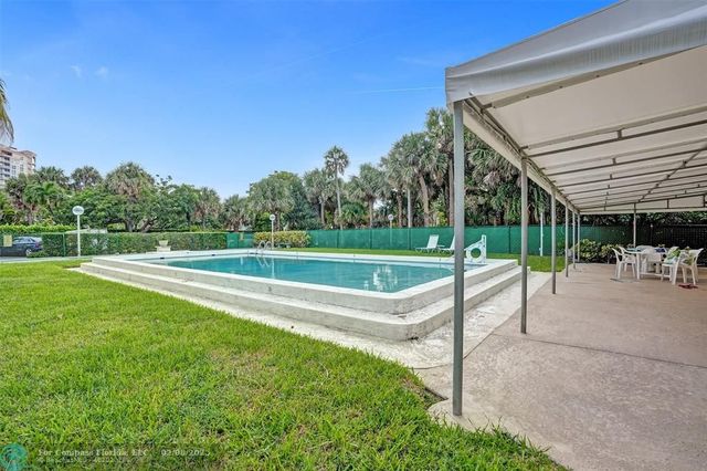 $250,000 | 1410 South Ocean Boulevard, Unit 1F, Lauderdale-by-the-Sea, FL 33062