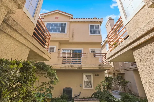 $665,000 | 14075 Lemoli Avenue, Hawthorne, CA 90250
