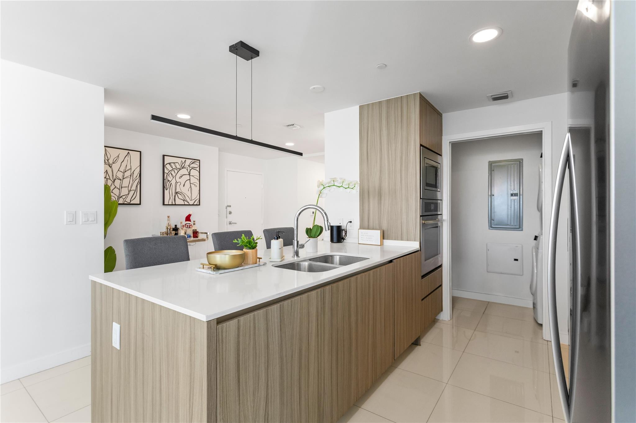 600 Northeast 27th Street, Unit 2301 Miami, FL 33137 - Photo 3 of 77 Photo 3