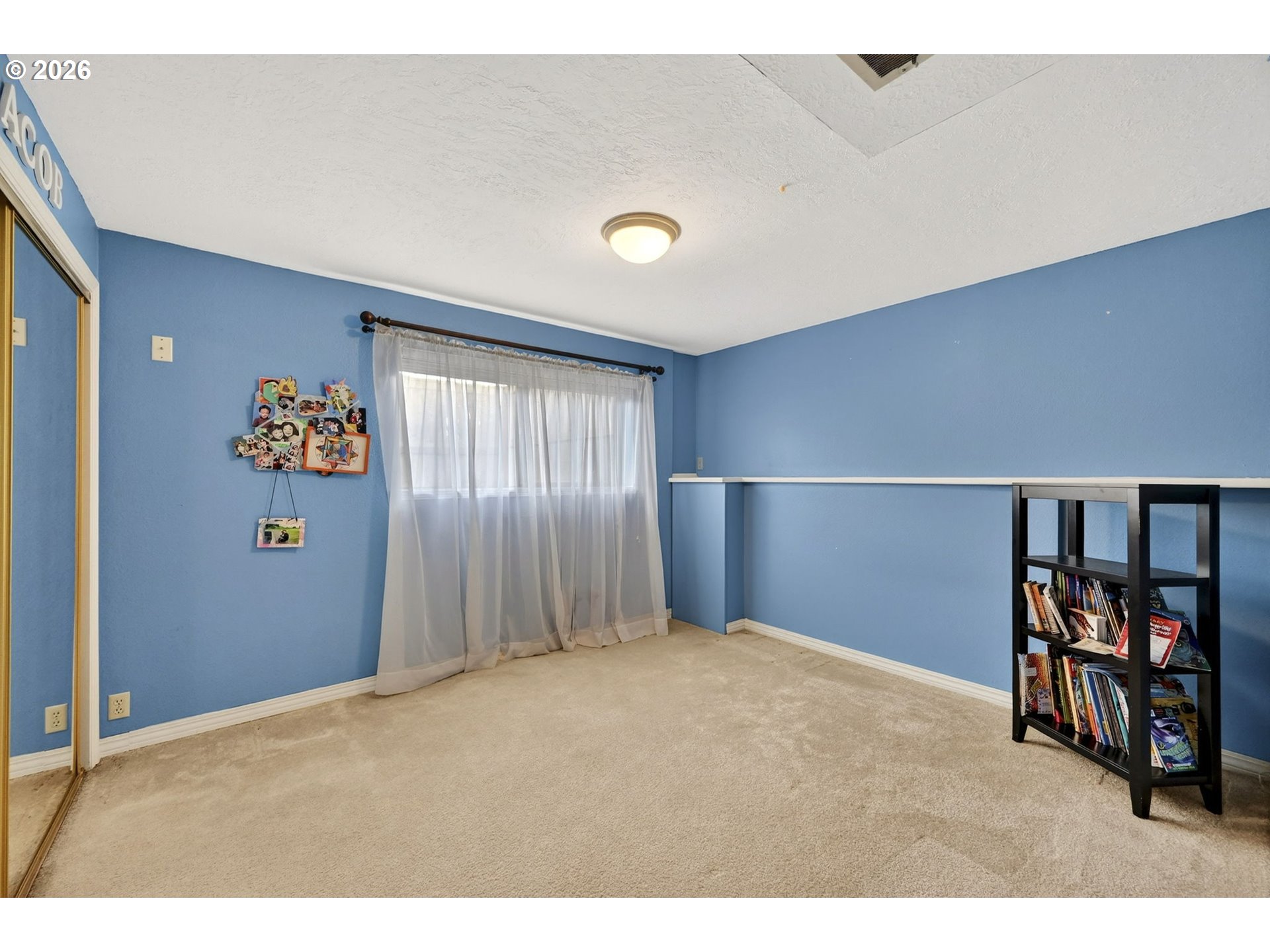 2445 Debok Road West Linn, OR 97068 - Photo 27 of 45 a view of an empty room