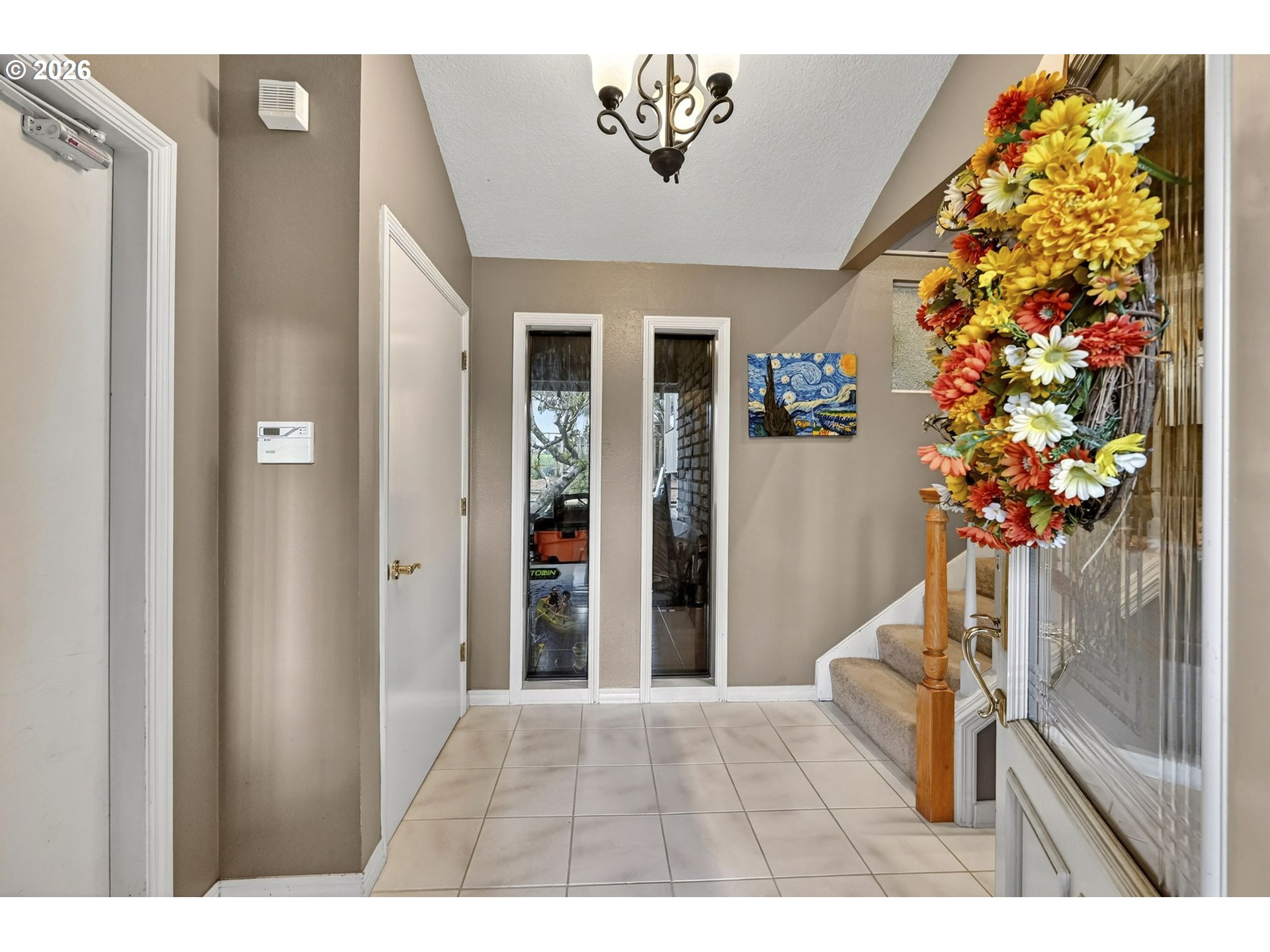 2445 Debok Road West Linn, OR 97068 - Photo 4 of 45 a view of entryway with a hallway