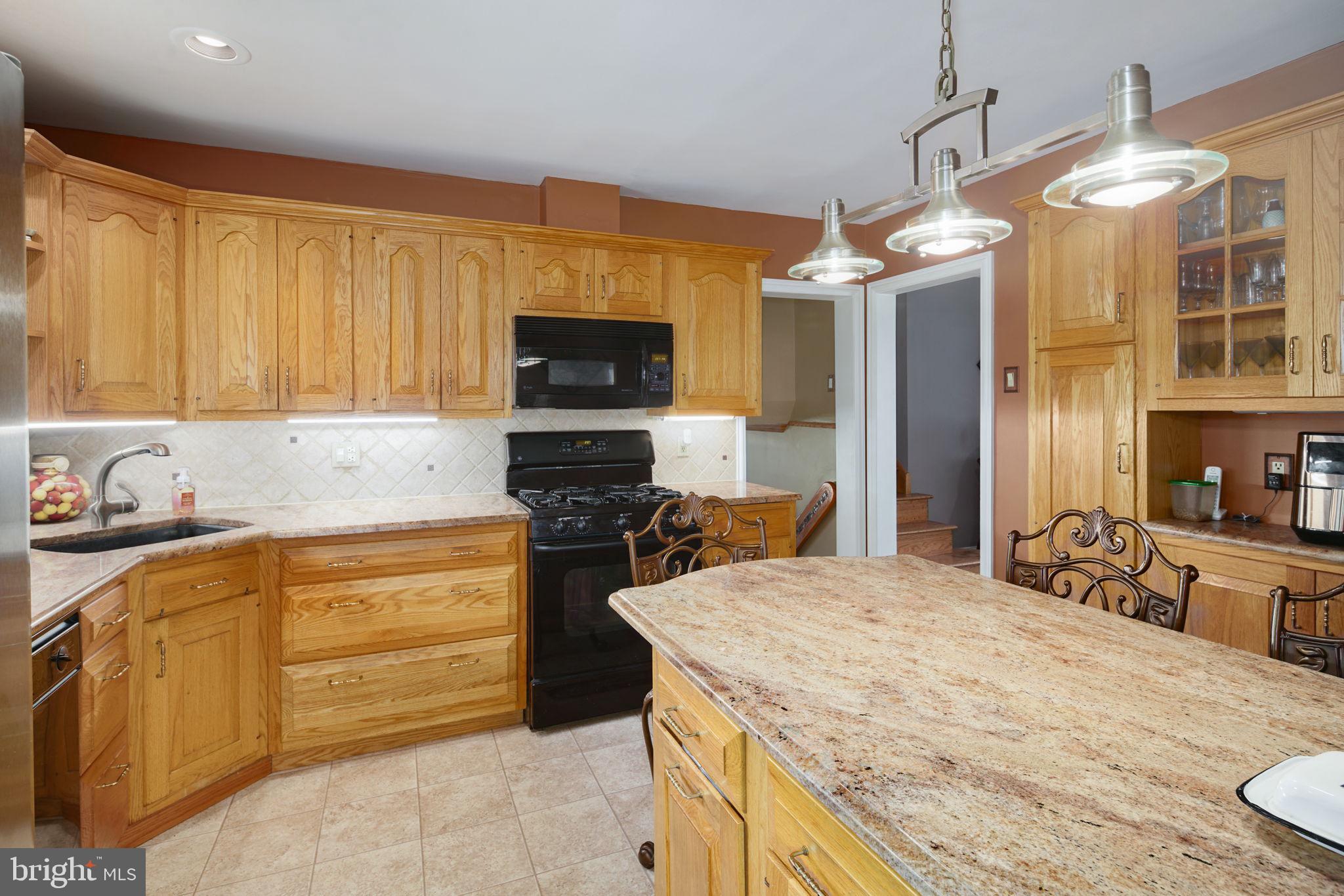 501 Wingate Road Huntingdon Valley, PA 19006 - Photo 13 of 38 Let the Homes Chef enjoy