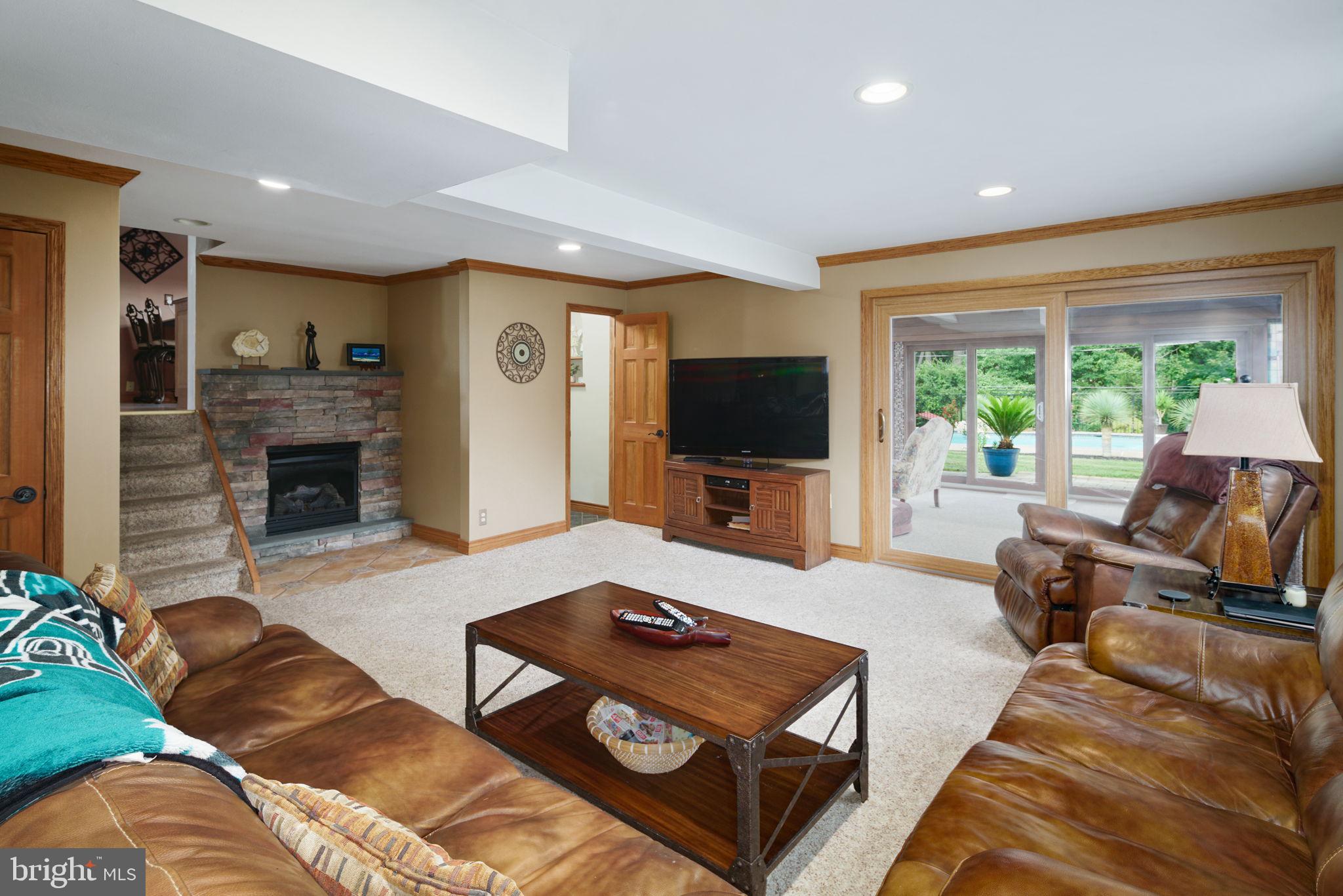 501 Wingate Road Huntingdon Valley, PA 19006 - Photo 26 of 38 Gas F/P and