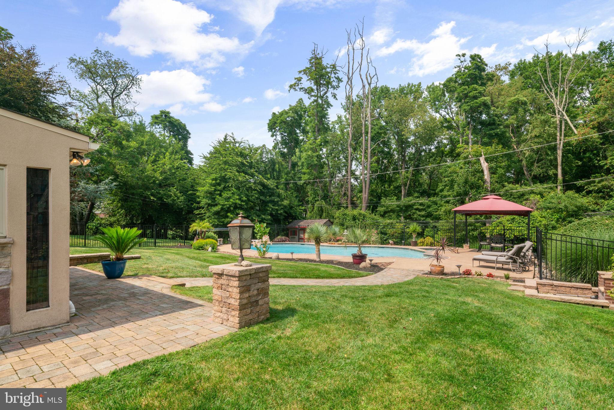 501 Wingate Road Huntingdon Valley, PA 19006 - Photo 34 of 38 Pavers/hardscape/landscape