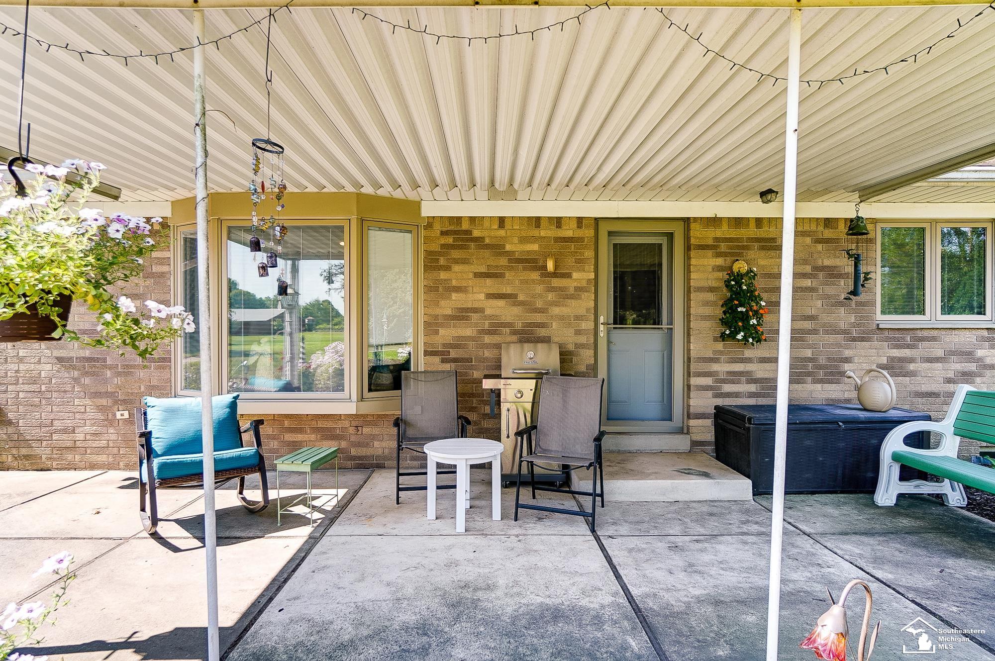 735 East Hurd Road Monroe, MI 48162 - Photo 43 of 51 50148743-dcc079a7-1cc4-43f1-9f42-b3743663b8be.JPG