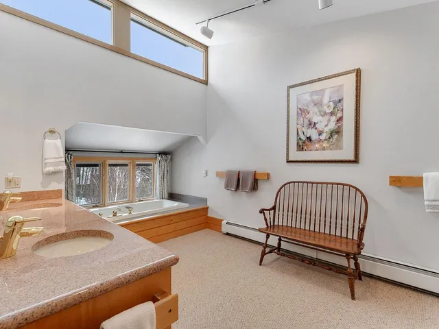 $915,000 | 154 Forum Drive, Unit 2, Warren, VT 05674