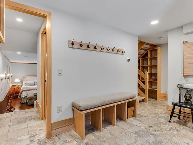 $915,000 | 154 Forum Drive, Unit 2, Warren, VT 05674