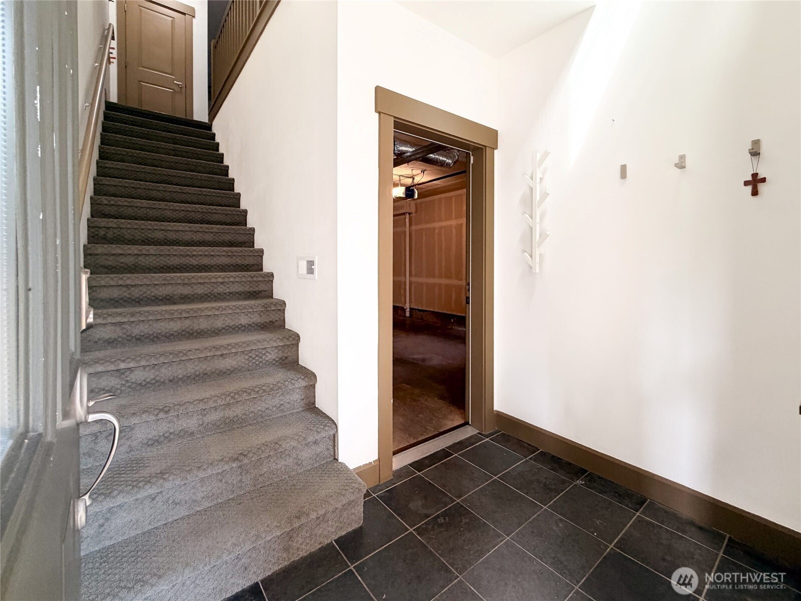 2115 201st Place Southeast, Unit D5 Bothell, WA 98012 - Photo 3 of 34