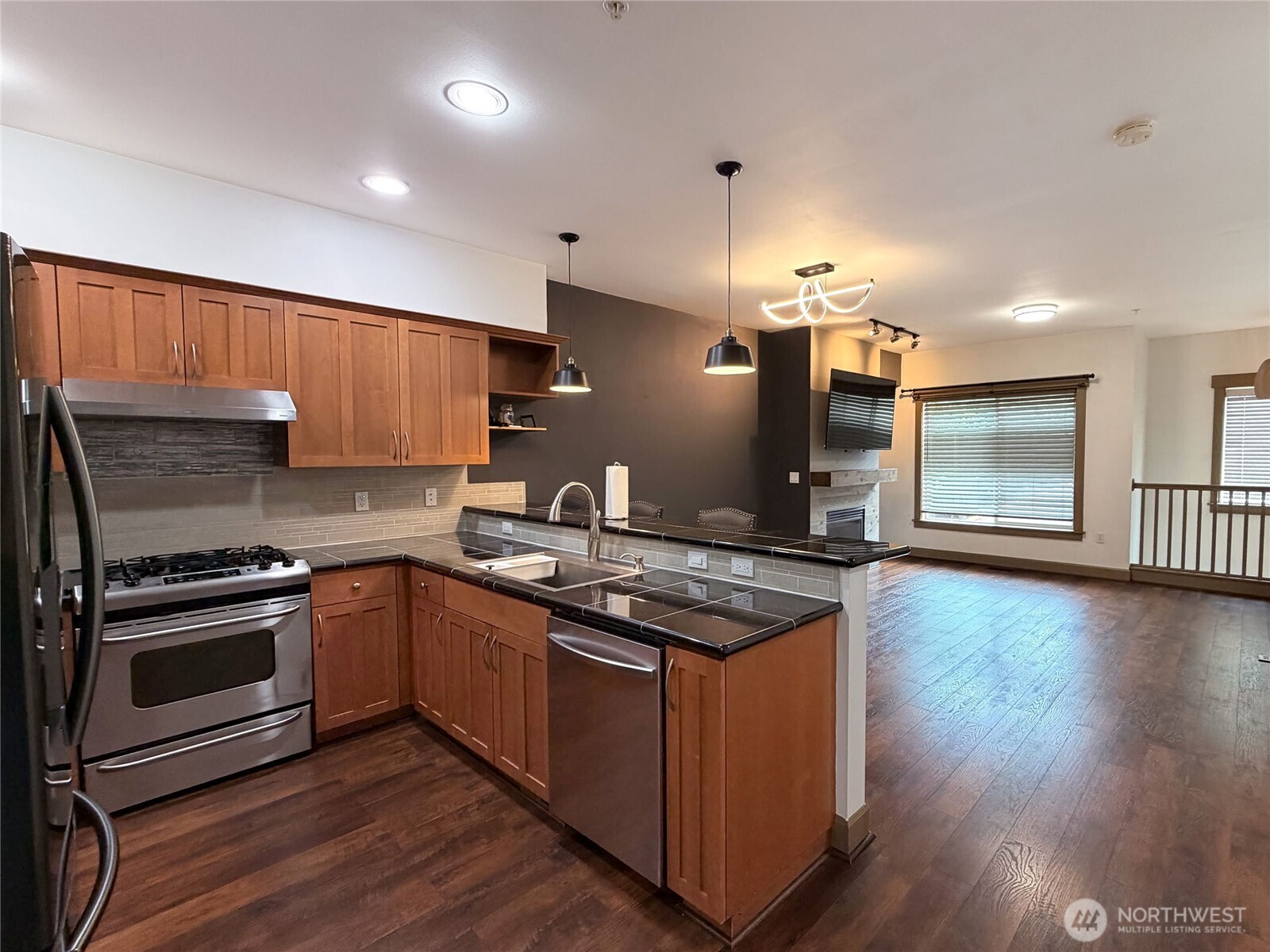 2115 201st Place Southeast, Unit D5 Bothell, WA 98012 - Photo 8 of 34