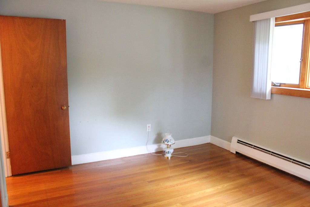 307 Paradise Road Swampscott, MA 01907 - Photo 8 of 20 Gallery Image 8