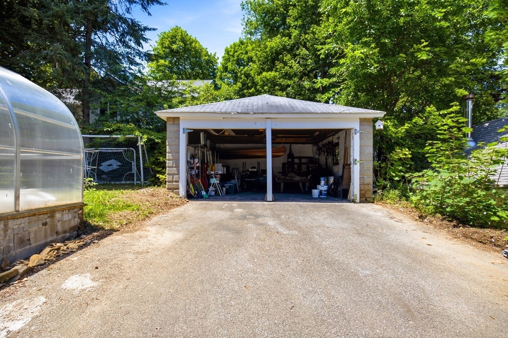 52 Eagle Road Worcester, MA 01605 - Photo 38 of 42