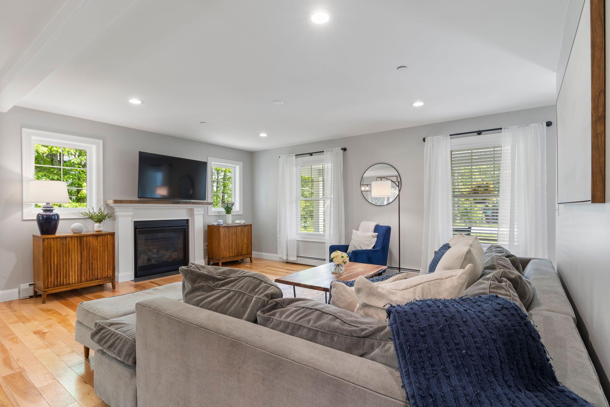 25 Leonards Way Windham, ME 04062 - Photo 14 of 61 25_Leonards_Way_021