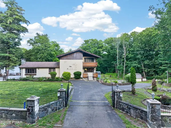 $389,000 | 162 Doolan Road, Dingmans Ferry, PA 18328