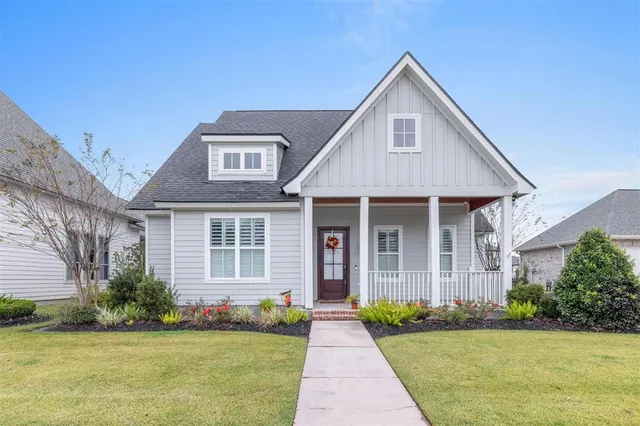 $559,500 | 6539 White Oleander Circle West, Lake Charles, LA 70605