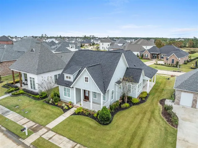 $559,500 | 6539 White Oleander Circle West, Lake Charles, LA 70605
