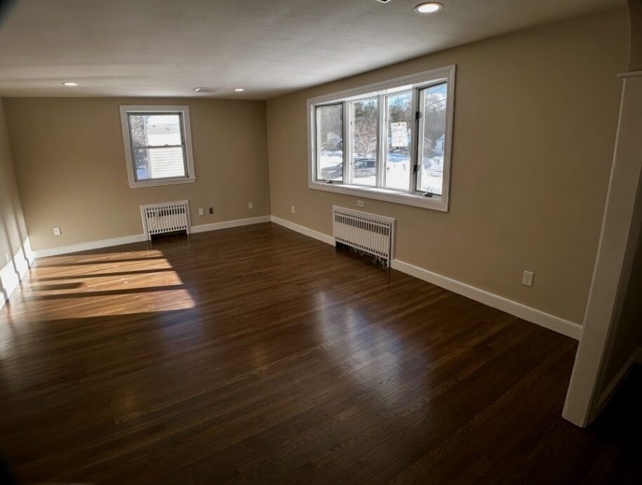 24 Reeds Lane Holbrook, MA 02343 - Photo 9 of 29 Gallery Image 9
