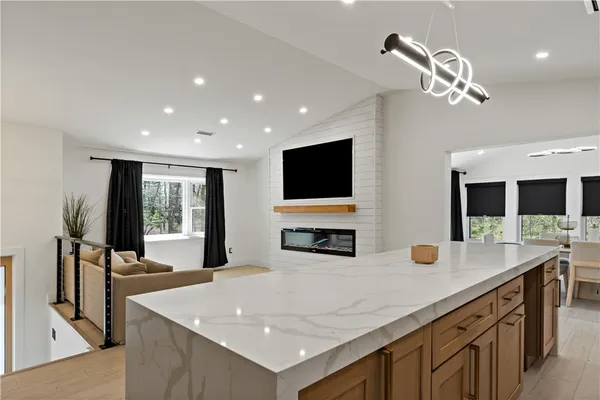 $699,000 | 433 Gravelly Hill Road, South Kingstown, RI 02879