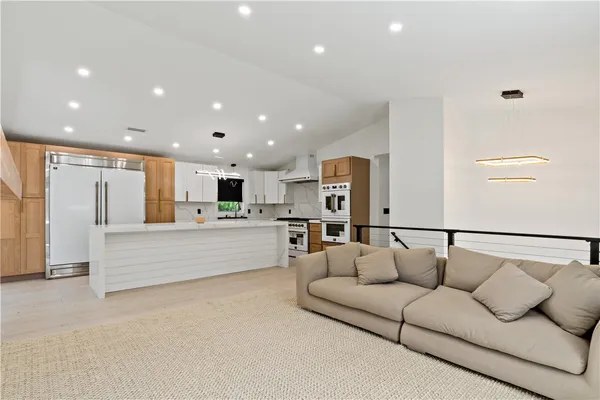$699,000 | 433 Gravelly Hill Road, South Kingstown, RI 02879