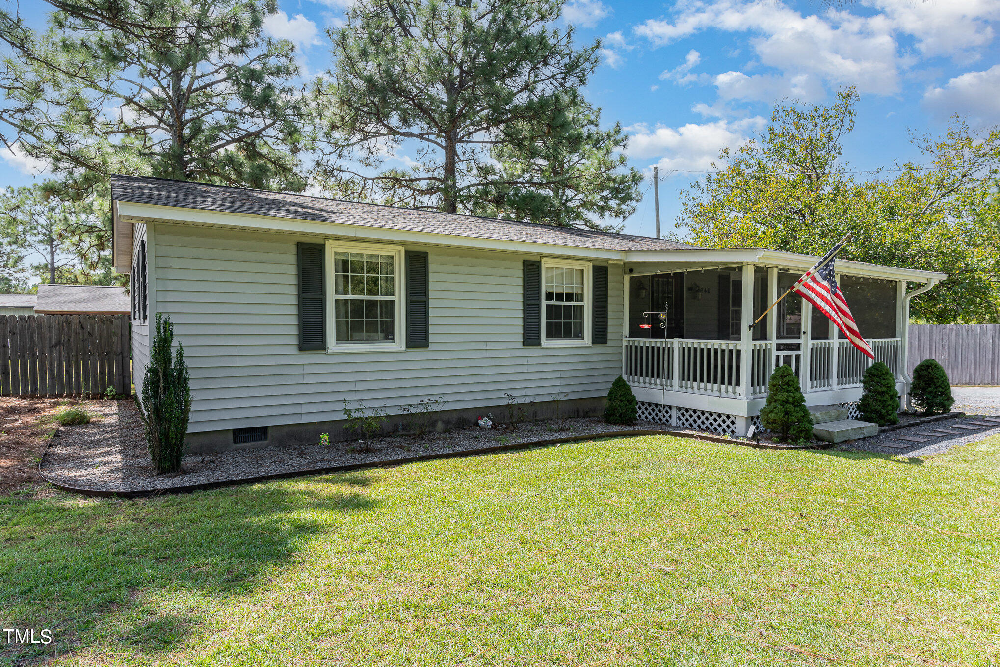 740 Pinebluff Lake Road Aberdeen, NC 28315 - Photo 3 of 30 003_dsc00056-edit