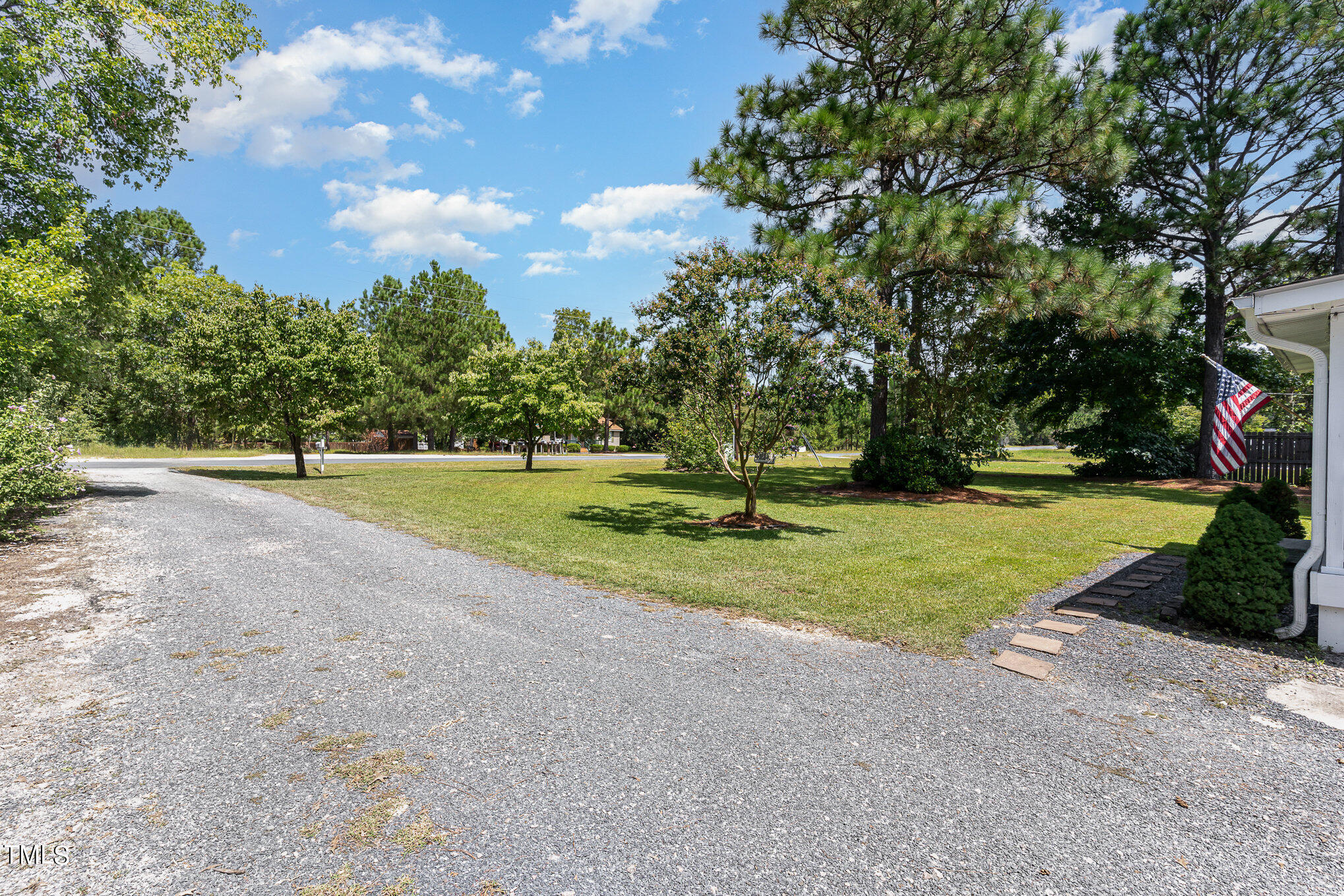 740 Pinebluff Lake Road Aberdeen, NC 28315 - Photo 4 of 30 004_dsc00057-edit