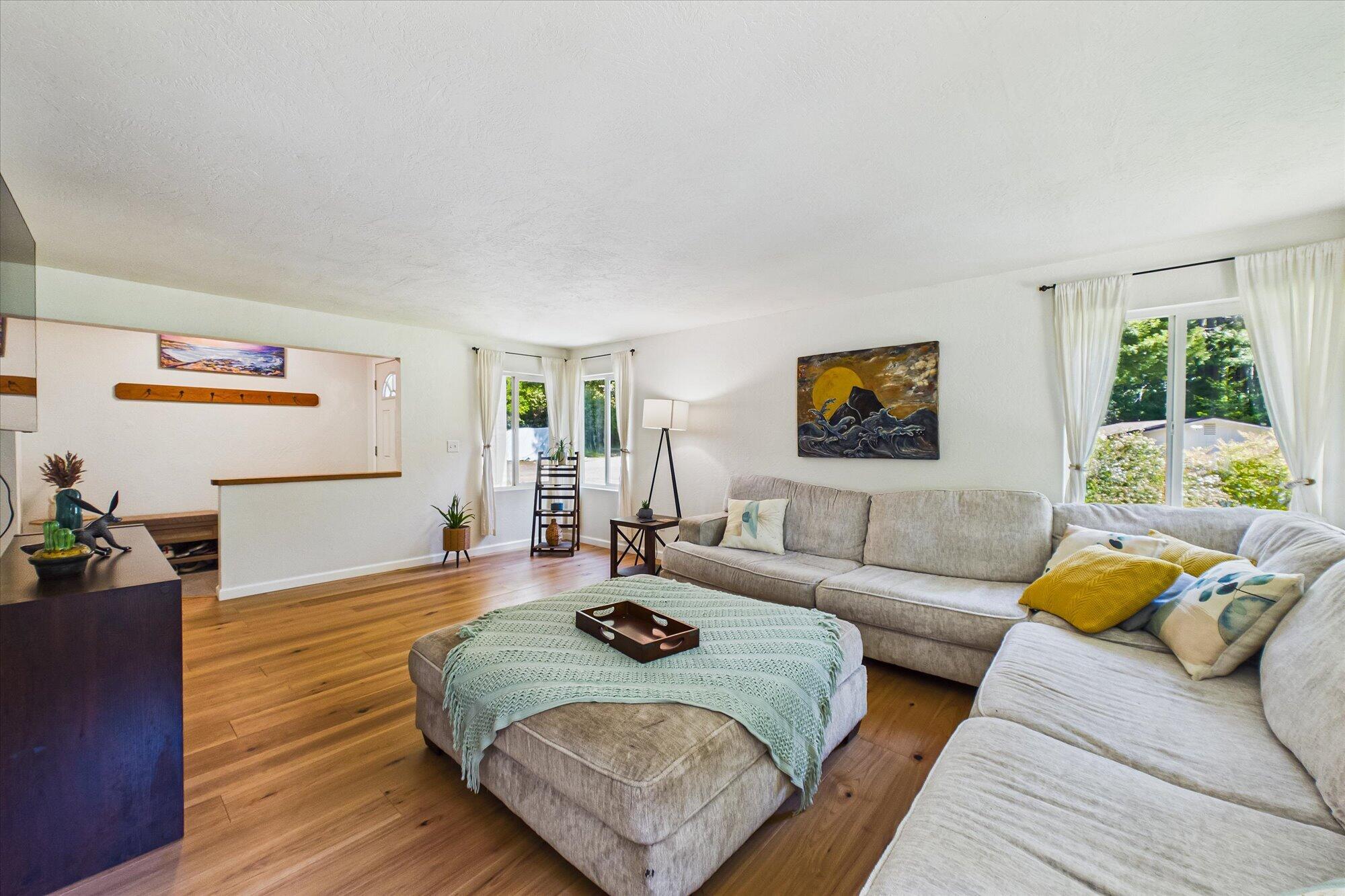 655 Gibson Creek Road Whitethorn, CA 95589 - Photo 9 of 60